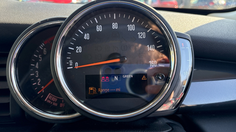 MINI Hatchback 1.5 Cooper II 3dr Petrol Hatchback